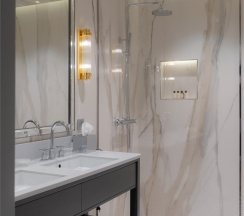 Делюкс с террасой и видом на Кремль в Генрих