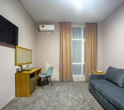 Двухместный Сьют с балконом или террасой с 2 комнатами двуспальная кровать в Green land