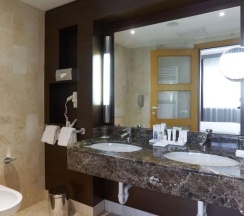 Двухместный номер Superior двуспальная кровать в Radisson Hotel Astana