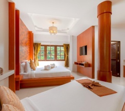 Двухместное бунгало Deluxe с видом на сад двуспальная кровать в Club Bamboo Boutique Patong Beach Resort