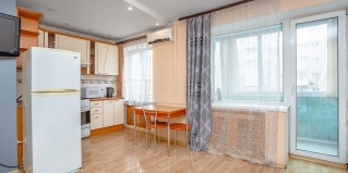 Владивосток: Апартаменты Sunrise flat (Санрайз флэт) на улице Уткинская