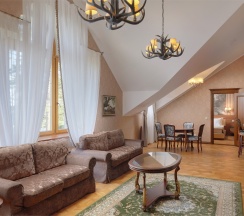 Апартамент трехкомнатный четырехместный Охотничий корпус в Тетьково