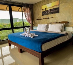 Двухместный номер Standard с видом на море двуспальная кровать в Windy Sea View Resort