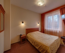 Шестиместный коттедж с сауной в Айвенго