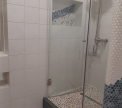 Четырехместный номер в цоколе без окон в Maziiz hotel Zelenogradsk