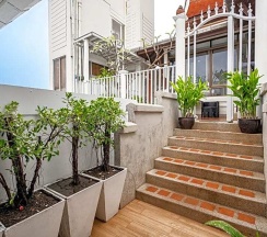 Люкс в The Color Kata