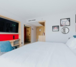 Двухместный номер двуспальная кровать в Hampton by Hilton Warsaw Reduta