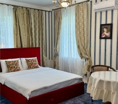 Люкс бордовый в Зеленая вилла