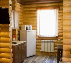 Коттедж улучшенный (с завтраком, мансарда) в Холодный ручей