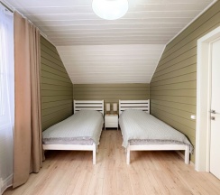 Коттедж улучшенный с мангальной зоной в Веслево Клуб