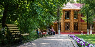 Абашево: Отель Кленовая роща