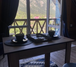 Двухместный номер Superior с балконом двуспальная кровать в Райские яблоки