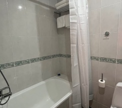 Номер первой категории (стандартный) двухместный номер с балконом  в Green house