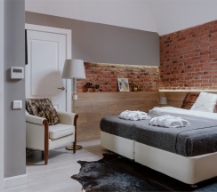Стандарт двухместный улучшенный в GOLD 1905 Boutique Hotel