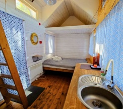Солнечный tiny house в Шведские дачи
