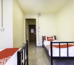 Двухместный номер Premium 2 отдельные кровати в OYO 928 Leaf Hostel