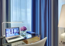 Номер люкс в Radisson Blu Belorusskaya Hotel Moscow