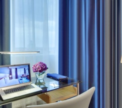 Номер люкс в Radisson Blu Belorusskaya Hotel Moscow