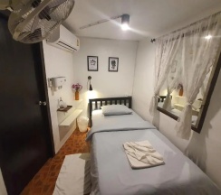 Одноместный номер Standard в Home16 Hostel 16