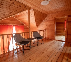 Шестиместный коттедж Княжеский с балконом в Ателика Улиткино