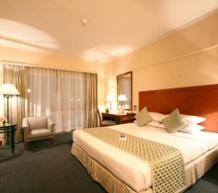 Двухместный номер Deluxe двуспальная кровать в Bangkok Palace Hotel