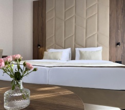 5-местная комната люкс в Дворец Солнца