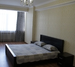 М.Горького 85Б. 2-комн.кв., 9-этаж, 119 в АнтиОтель