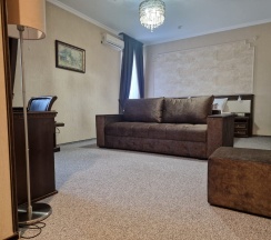 Полулюкс в Прага