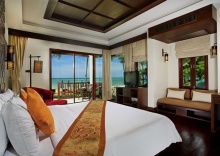 Бунгало Deluxe с балконом в Khaolak Bay Front Resort