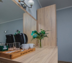 Номер «Люкс» 2-х местный, 2-х комнатный, вид на горы в Виктория