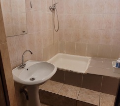 Трехместный номер с 3 односпальными кроватями в Main room