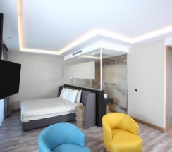 Двухместный номер Deluxe с видом на город двуспальная кровать в Eskiceshme - Adults Only - Special Class