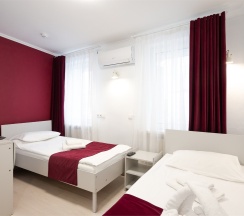 двухместный номер с двумя раздельными кроватями в Iq hotel