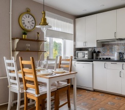 Апартаменты Кантри в Арт Апарт Великий Новгород