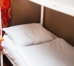 Койко-место в мужском номере на 8 человек в ХотелХот Красносельская