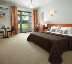 Luxe with balcony в Величъ country club