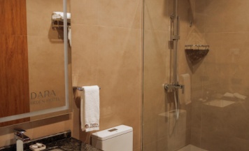 Двухместный люкс двуспальная кровать в Aurum Garden Hotel