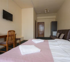 Семейный с диваном в Бахет