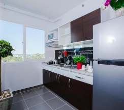 Полулюкс с балконом в W Phuket Residences