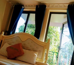 Кровать в общем номере в Mui Ne Alena Bungalow Hotel