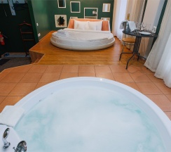 Spa DeLuxe с джакузи в Палитра by richotels