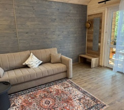 2. Двухкомнатный коттедж в Дубки