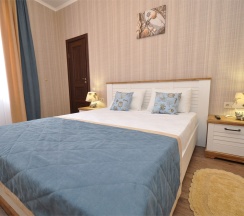 Junior suiter 2-х местный с балконом (Главный корпус) в Морские Рифы