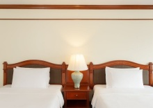 Четырёхместный номер Deluxe в Centara Riverside Hotel Chiang Mai