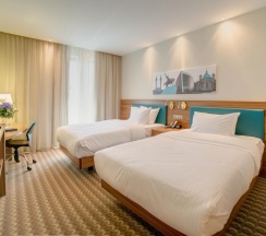 Номер стандарт с 2 односпальными кроватями в Hampton by Hilton Ufa