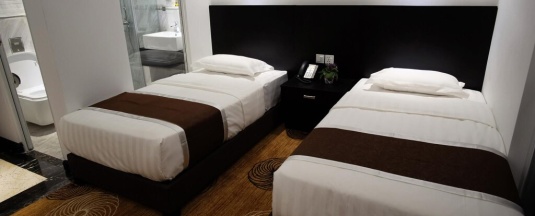 Двухместный номер Deluxe двуспальная кровать в InnB Park Hotel