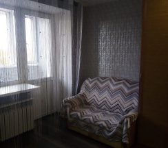 Двухместные апартаменты c 1 комнатой с балконом (2 отдельные кровати) в Апартаменты Однокомнатные Краностроителей 28