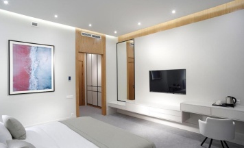 Двухместный номер Deluxe двуспальная кровать в Neos Hotel