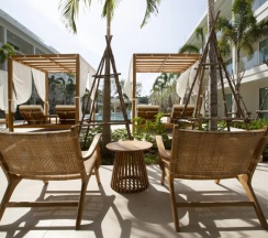 Двухместный номер Deluxe с видом на бассейн (двуспальная кровать) в Niranapa Boutique Resort
