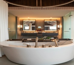 Двухместная вилла Luxury Pool c 1 комнатой двуспальная кровать в Pullman Khao Lak Katiliya Villas